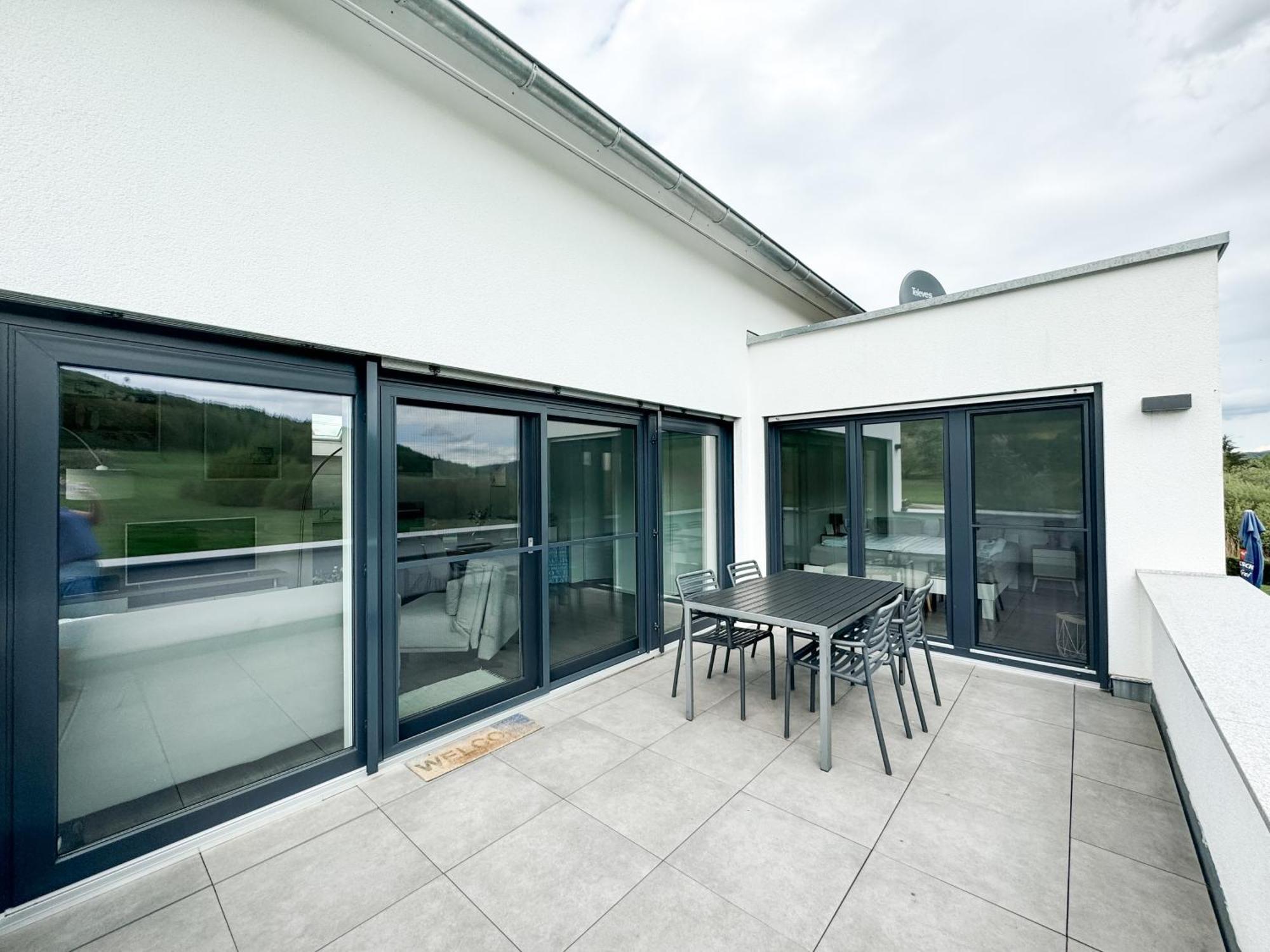 Wunderschoene Helle Wohnung Mit Grosser Dachterrasse Gottmadingen Exterior foto